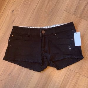 O'NEILL Truely Womens Shorts. Size 3 NWT